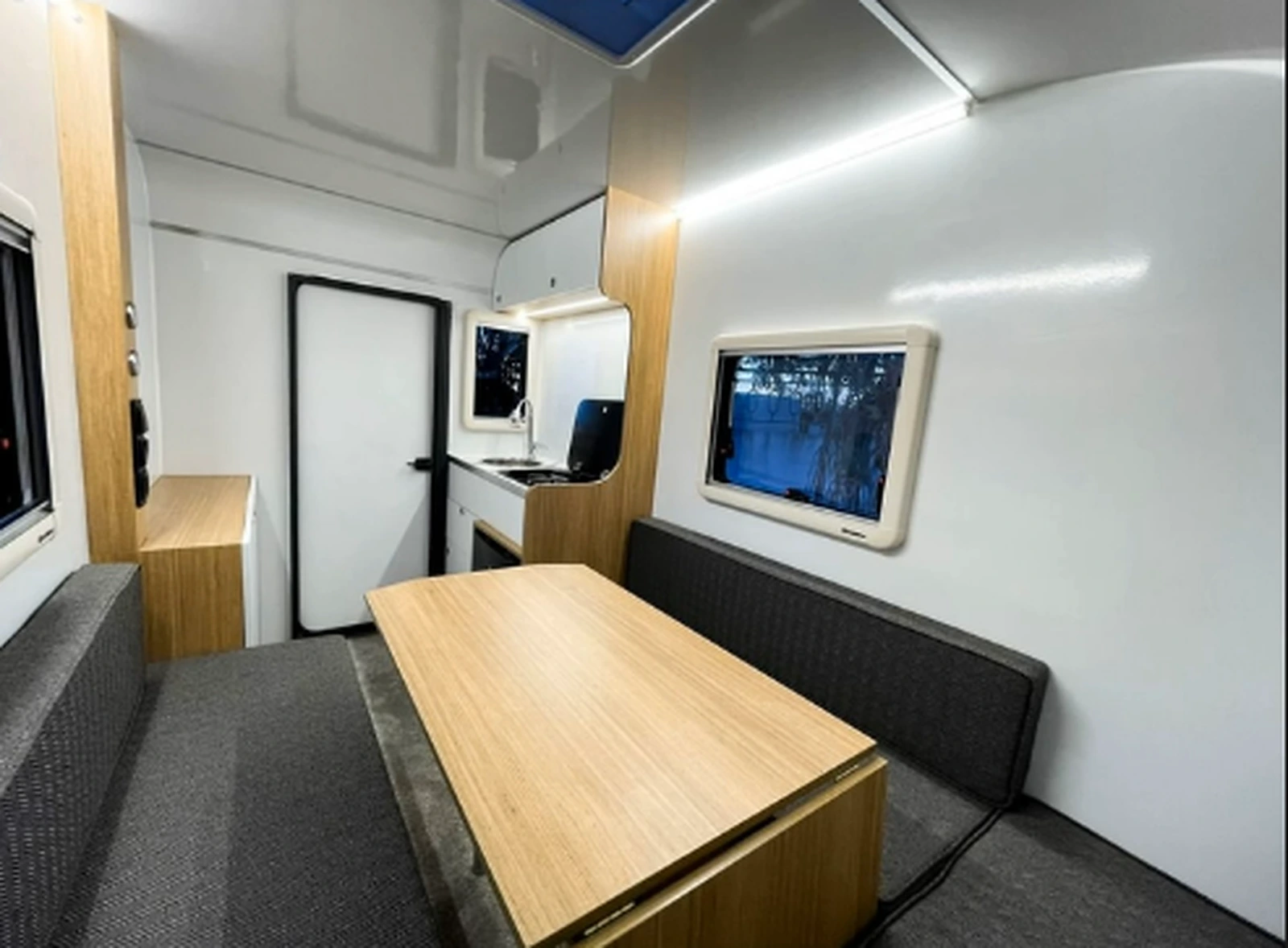 Camper XL 8. görünüm